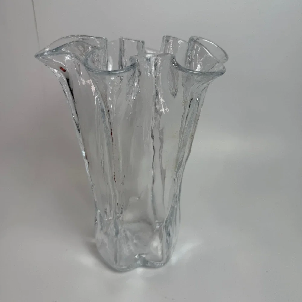Vintage Muurla Finland Eva Ruffled Handkerchief Vase 8in Clear Blown Glass